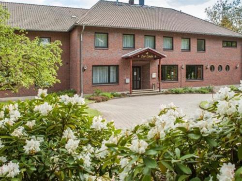 Hotel-Restaurant Zur Linde Altenmedingen Экстерьер фото