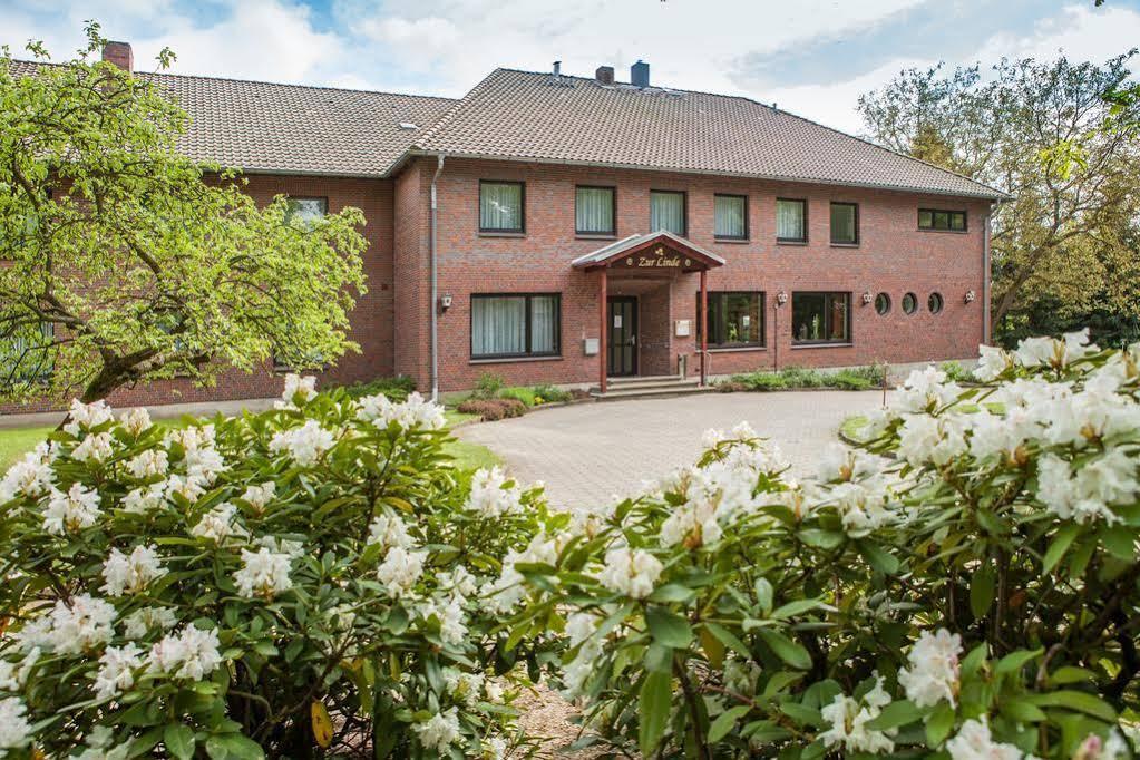 Hotel-Restaurant Zur Linde Altenmedingen Экстерьер фото